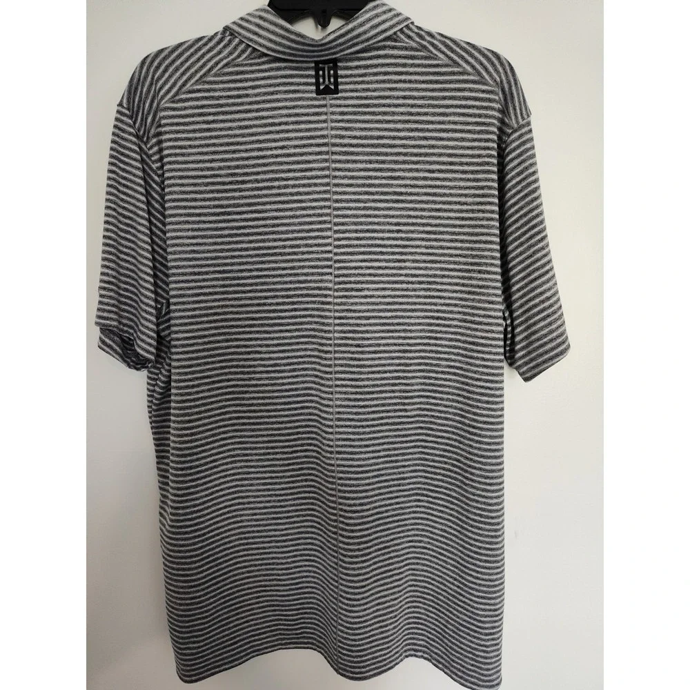Nike‎ Dri Fit Core Stripe Golf Pro Tiger Woods Collection Lrg